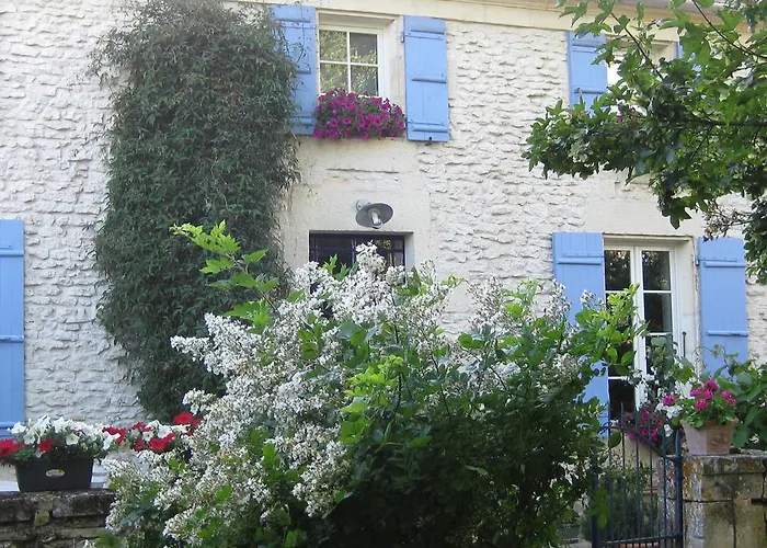 Alojamento de Acomodação e Pequeno-almoço D'hotes La Maline Trizay